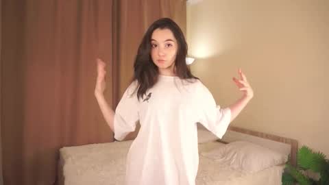 Snapshot of candelariaclaude chatting on 10/25/25, 02:02 Anita online show from 10/25/25, 02:02