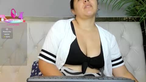 Candy  online show from 10/25/25, 01:07