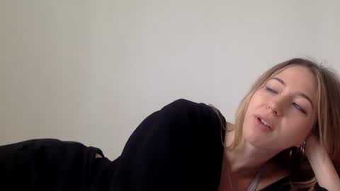 Snapshot of candicelucy chatting on 05/21/26, 12:28 Candice Angel online show from 05/21/26, 12:28