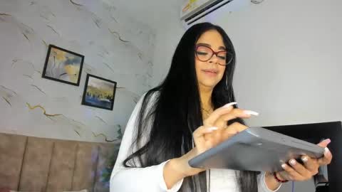 Snapshot of candicewayne chatting on 05/30/26, 11:51 CANDICE WAYNE online show from 05/30/26, 11:51