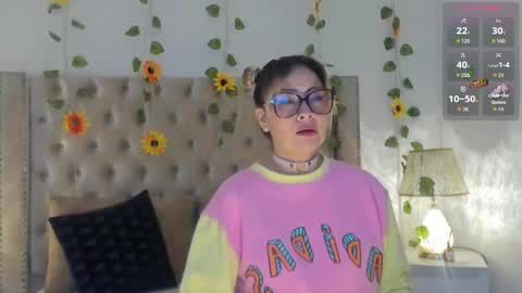 Candie  online show from 09/18/25, 11:45