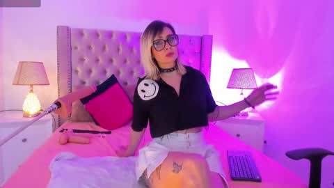 Candie  online show from 10/14/25, 12:50