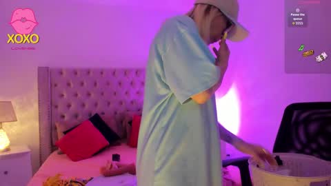 Snapshot of candiegilson__ chatting on 11/13/25, 11:31 Candie online show from 11/13/25, 11:31