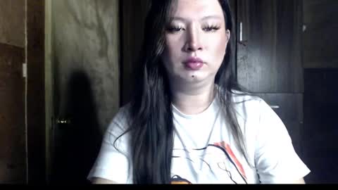 Snapshot of candiiice18 chatting on 11/27/25, 01:13 candiiice18 online show from 11/27/25, 01:13