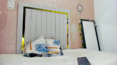 candise online show from 09/25/25, 08:56