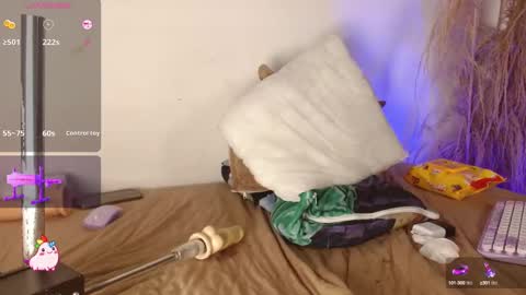 Candy online show from 10/08/25, 08:50