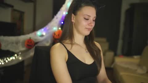 Snapshot of candy__storm chatting on 10/28/25, 08:22 Candy Storm online show from 10/28/25, 08:22