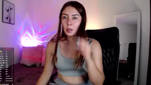 Snapshot of candy_canee chatting on 09/19/25, 11:38 online show from 09/19/25, 11:38