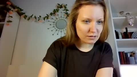 Candy Cougar online show from 06/15/26, 09:22
