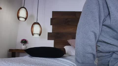 Jolie online show from 05/16/26, 12:15