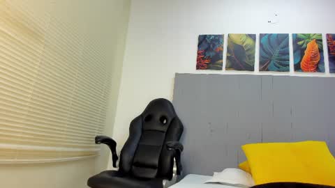 Jolie online show from 07/25/26, 10:51
