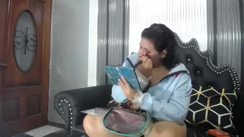 candy online show from 11/28/25, 02:47