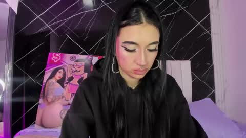 Snapshot of candy_leila3 chatting on 10/11/25, 05:17 Leila online show from 10/11/25, 05:17