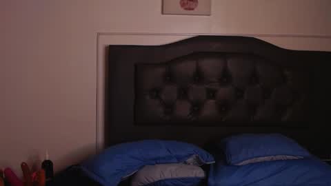 Snapshot of candy_lux_ chatting on 02/19/25, 05:16 Candy online show from 02/19/25, 05:16