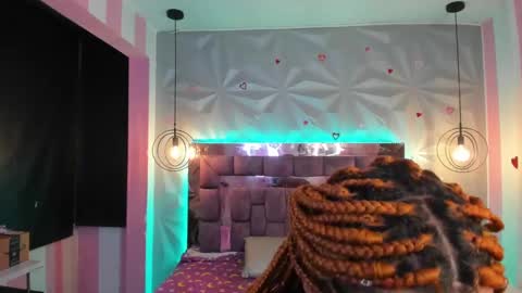 Ania online show from 12/28/24, 11:19