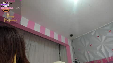 Ania online show from 10/28/25, 11:03