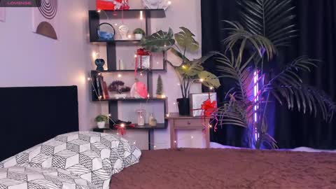 Sandy online show from 12/13/24, 12:28