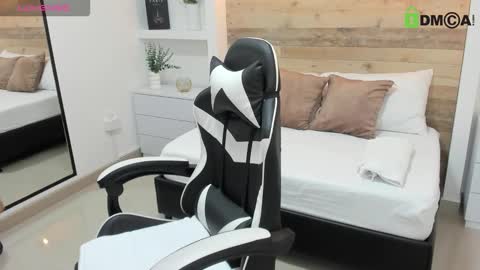 CANDY online show from 11/08/25, 07:23