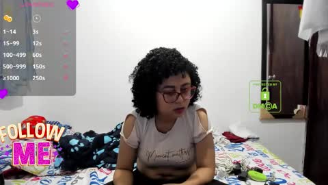 candy_val online show from 01/18/26, 05:11