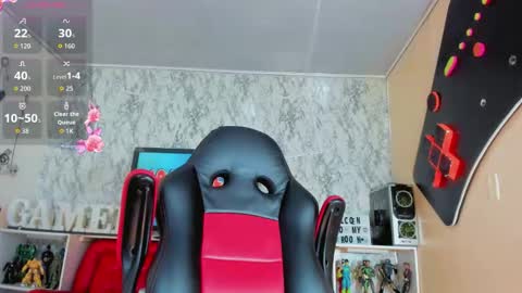 candy_walker__ online show from 10/13/25, 07:14