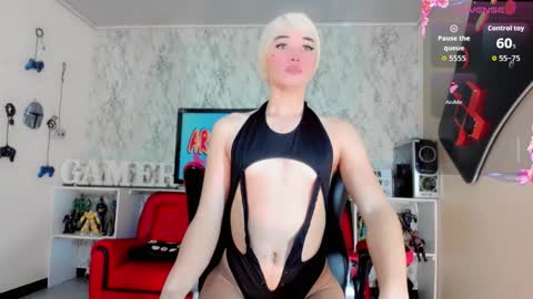 candy_walker__ online show from 11/04/25, 07:24