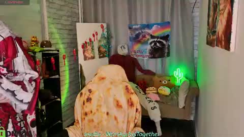 Mary online show from 07/27/26, 01:01