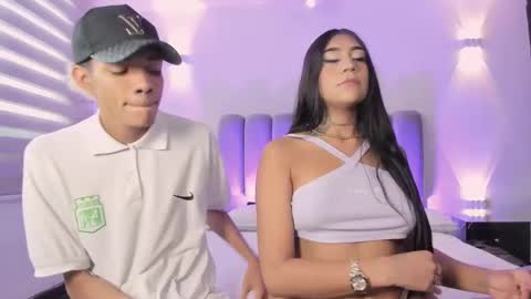 Snapshot of candyandmarilyn chatting on 09/26/25, 08:35 and MarilynHot online show from 09/26/25, 08:35