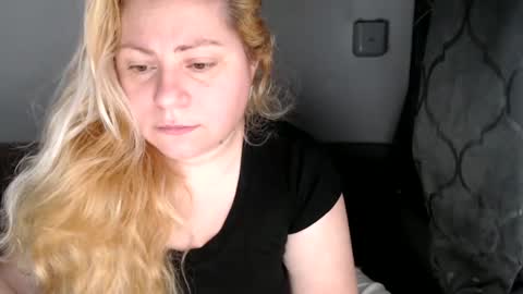 Laura online show from 01/10/25, 10:17