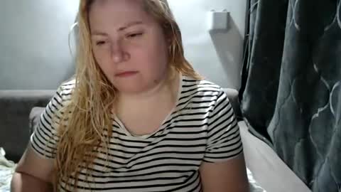 Laura online show from 01/11/25, 07:16