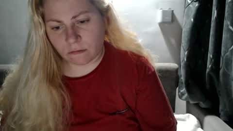 Laura online show from 01/18/25, 03:16