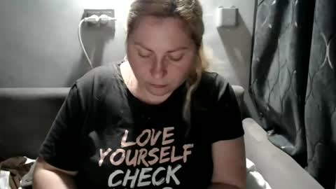 Laura online show from 01/18/25, 10:06