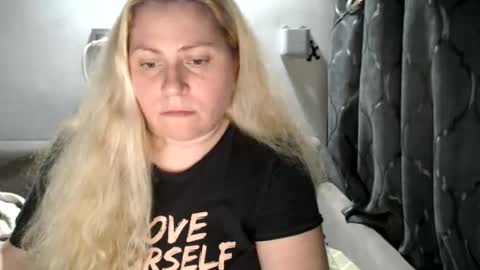 Laura online show from 01/20/25, 10:15