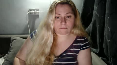 Laura online show from 01/23/25, 01:51