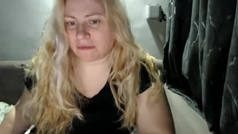 Laura online show from 01/26/25, 02:30