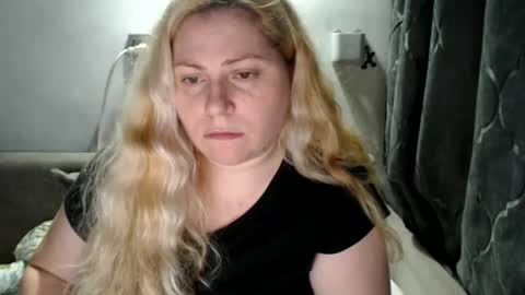 Laura online show from 01/26/25, 11:39