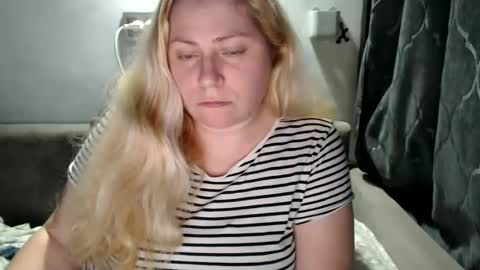 Laura online show from 01/30/25, 10:19
