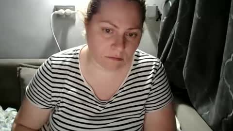 Laura online show from 02/01/25, 01:34
