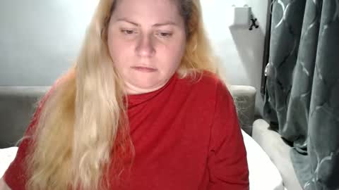 Laura online show from 02/10/25, 07:49