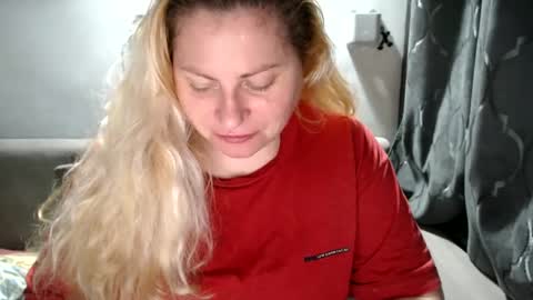Laura online show from 02/28/25, 10:28
