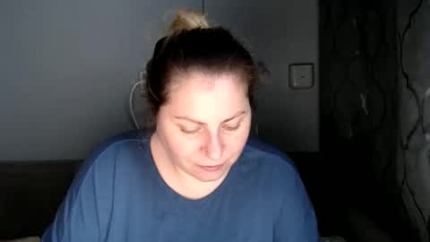 Laura online show from 10/29/25, 09:55