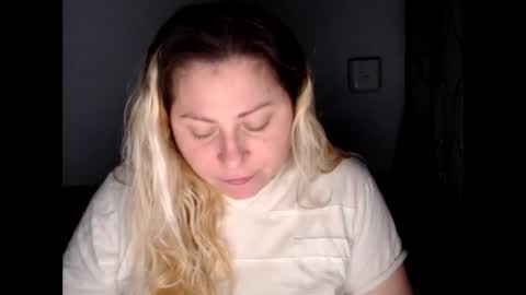 Laura online show from 11/30/25, 11:58