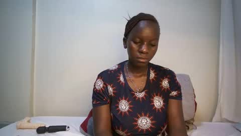 candycurly_ online show from 02/04/25, 10:54