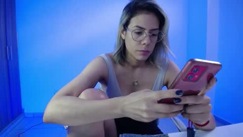 Candy Dowson online show from 11/04/25, 02:38