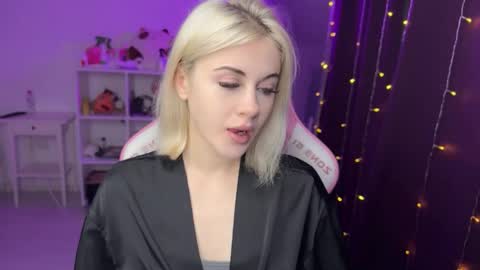 You can call me HH online show from 10/18/25, 08:20