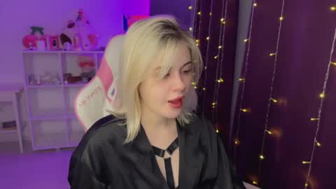 Snapshot of candyhannah chatting on 12/02/25, 06:14 You can call me HH online show from 12/02/25, 06:14