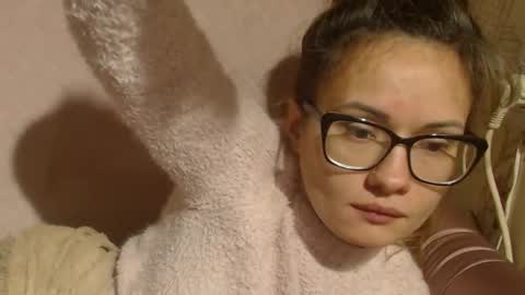 Snapshot of candylady136 chatting on 10/23/25, 02:49 say meow and send tip online show from 10/23/25, 02:49