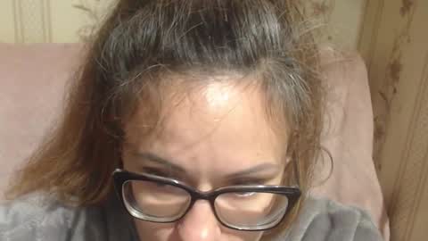 Snapshot of candylady136 chatting on 11/17/25, 01:06 say meow and send tip online show from 11/17/25, 01:06