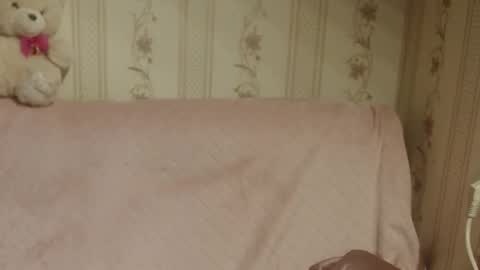 Snapshot of candylady136 chatting on 11/27/25, 04:31 say meow and send tip online show from 11/27/25, 04:31