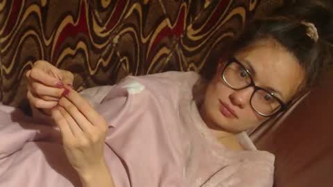 Snapshot of candylady136 chatting on 11/30/25, 11:36 say meow and send tip online show from 11/30/25, 11:36