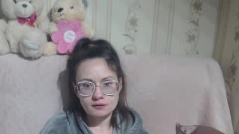 say meow and send tip  online show from 03/16/26, 08:02